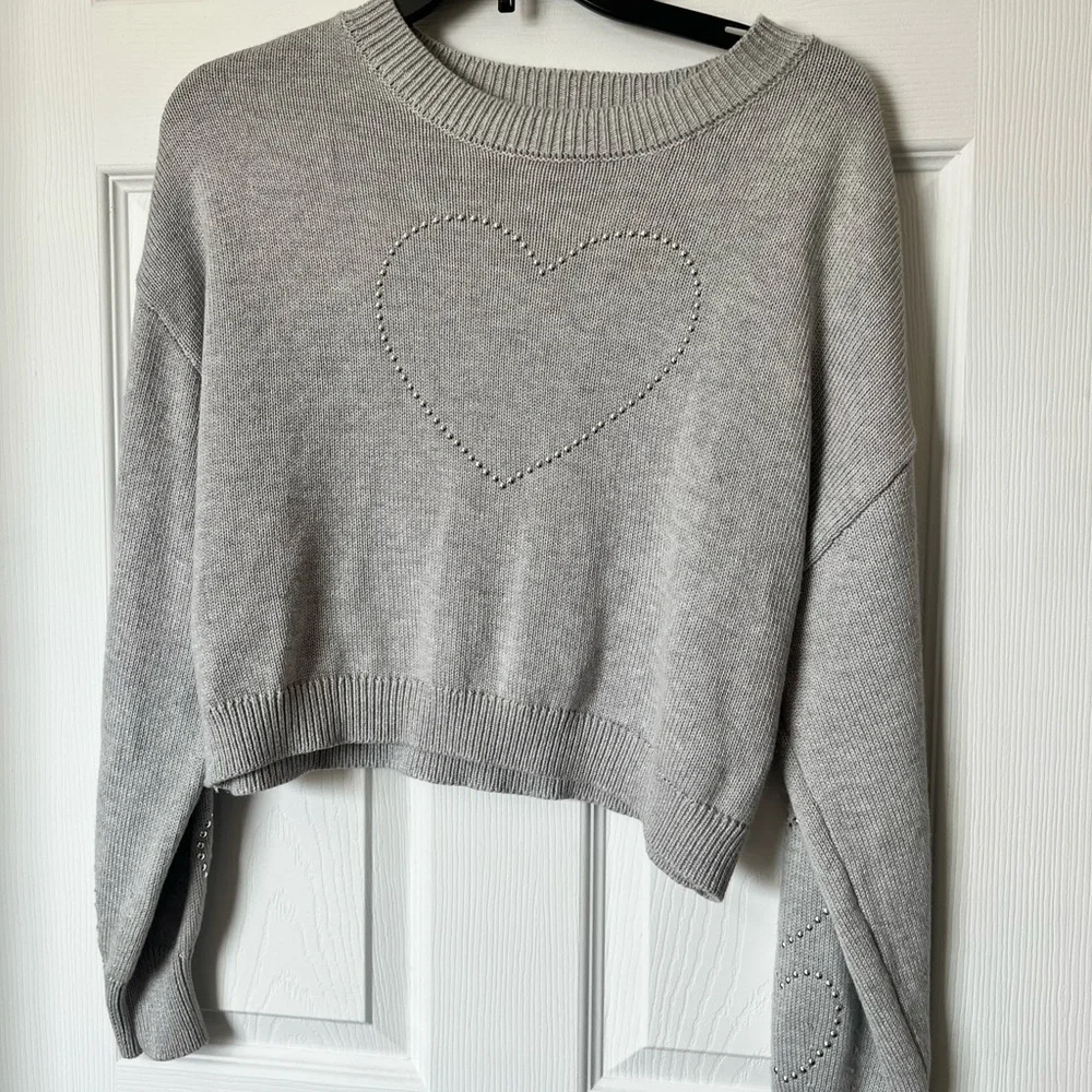 Cropped Steve Madden Gray Heart Sweater w Embellishments